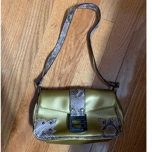 Guess purse